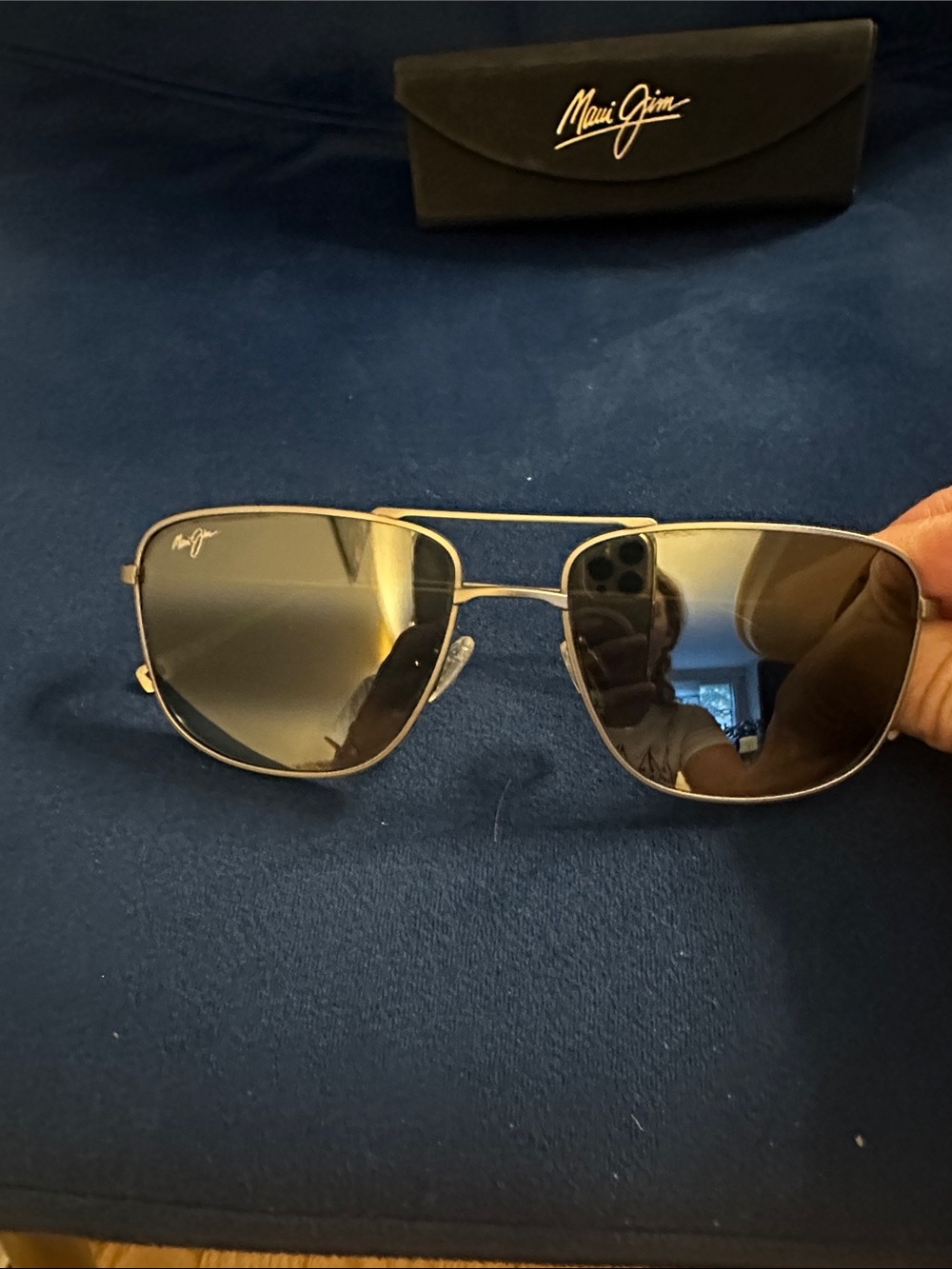 Maui Jim Aviator Sunglasses - Picture 2 of 3